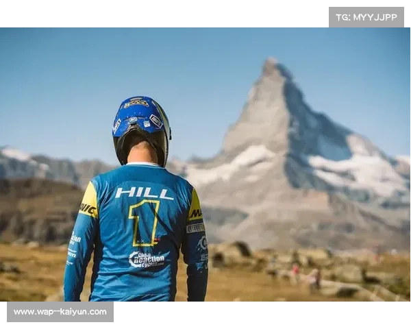 法国公开水域选手勒孔特挑战马六甲海峡 为世锦赛热身展示极限耐力